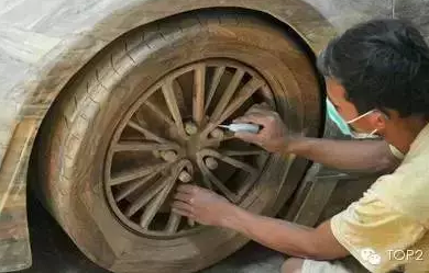 福建聘礼出新花样 土豪用红木打造千万豪车 - 