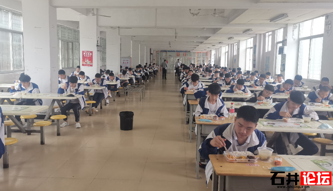 212514amrn6a9enorxtmne.jpg